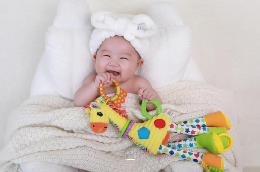 蚌埠1岁宝宝流鼻涕打喷嚏